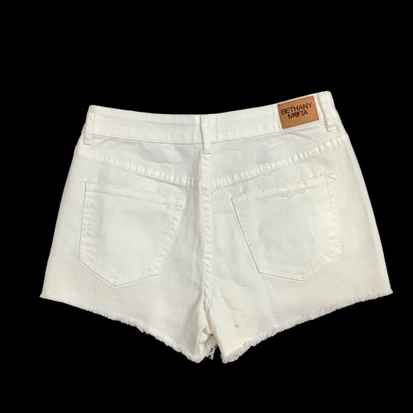 Women's Bethany Mota 2 XS Shorts White Jeans Denim Jean Cut Offs Rippec Torn New - Picture 7 of 9